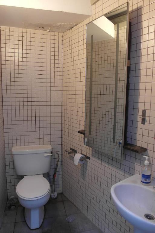 Number Eight Guesthouse Kuala Lumpur Zimmer foto